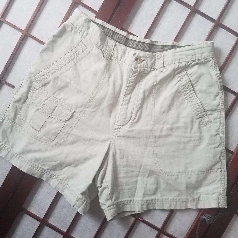 COLUMBIA CARGO SHORTS SIZS 8
